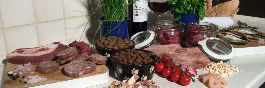 Gefriergetrocknetes Hunde- und Katzenfutter